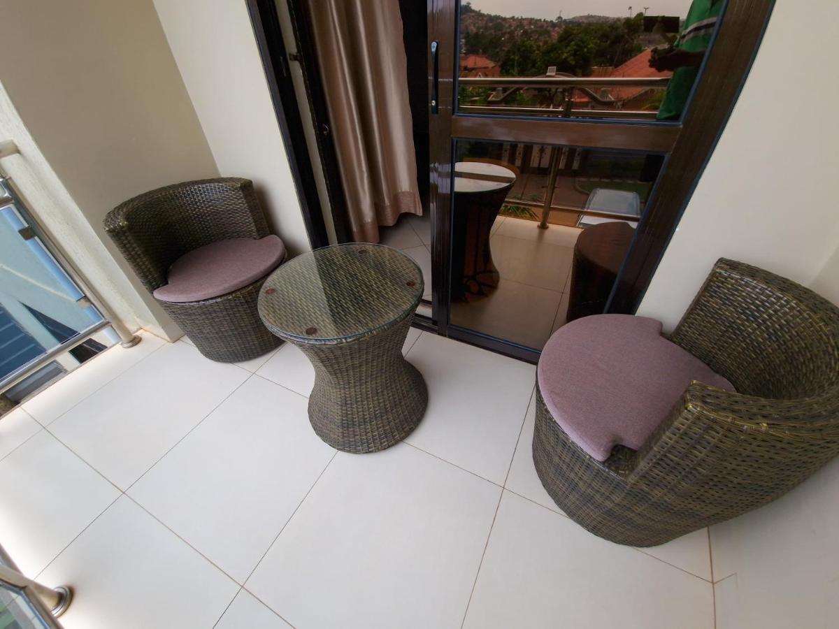 Eric Wilkins Apartments Lubowa Dış mekan fotoğraf